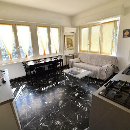 In Grand Panoramic Apartament Alassio
